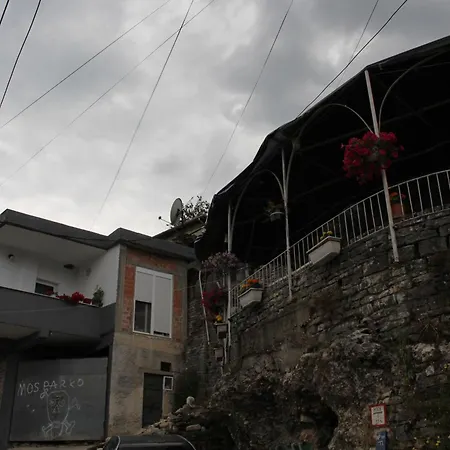 Panzió Karagjozi Gjirokastra