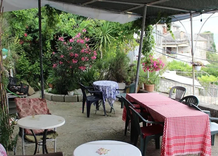 Bed & Breakfast Karagjozi Gjirokaster